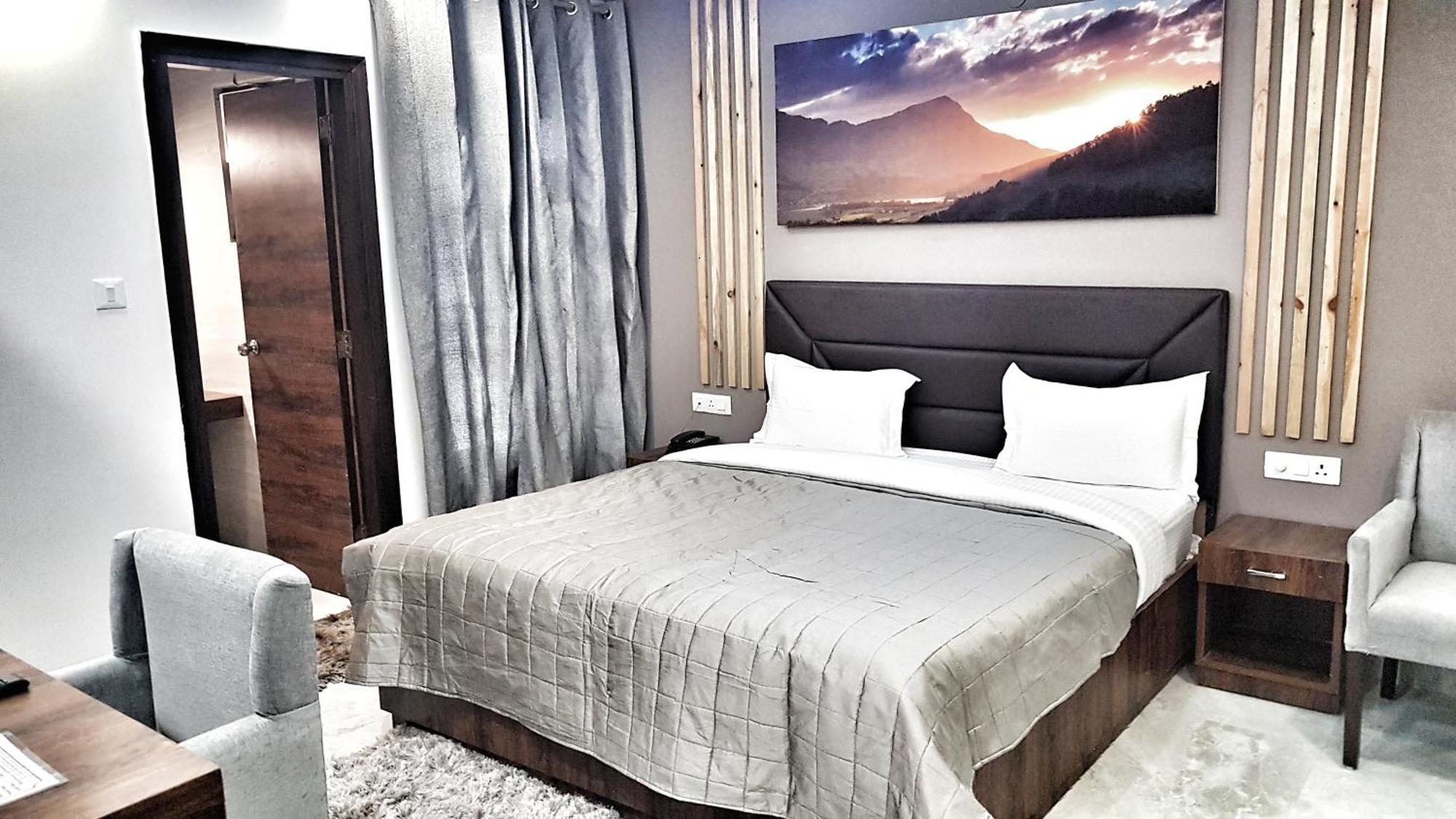 ניו דלהי Airport Hotel Delhi Aerocity, 15 Mins Yashobhoomi מראה חיצוני תמונה