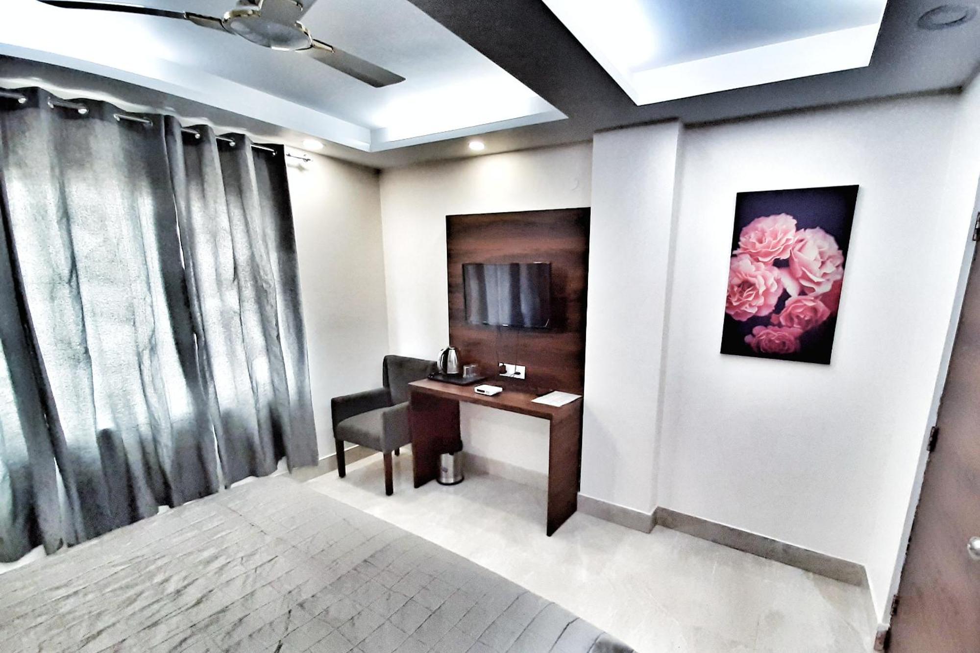 ניו דלהי Airport Hotel Delhi Aerocity, 15 Mins Yashobhoomi מראה חיצוני תמונה