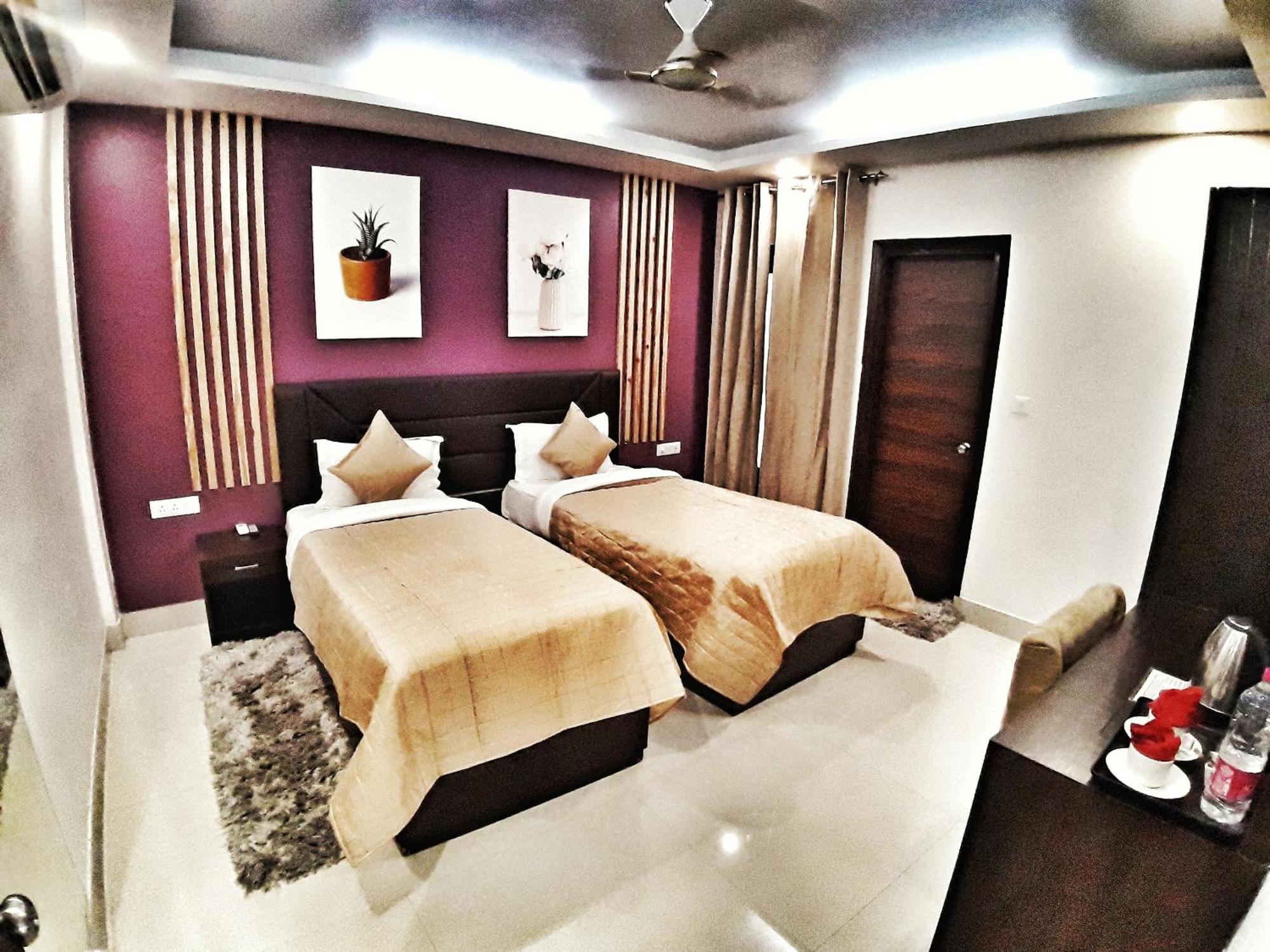 ניו דלהי Airport Hotel Delhi Aerocity, 15 Mins Yashobhoomi מראה חיצוני תמונה