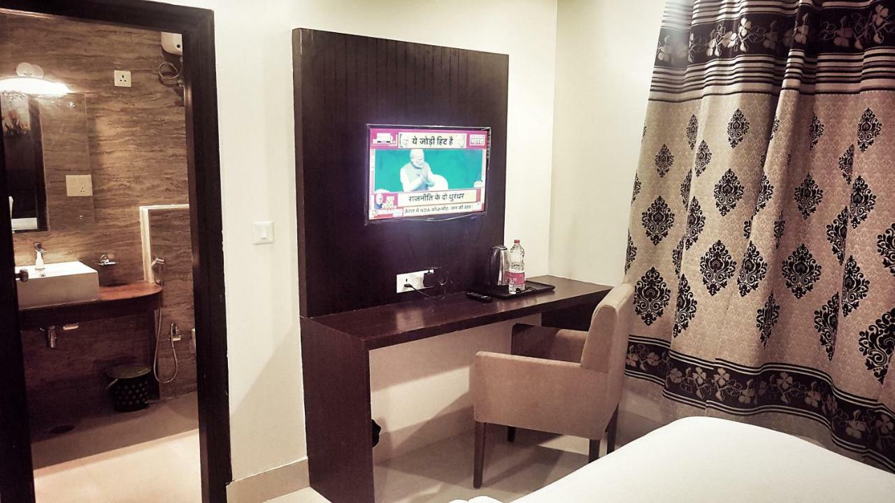 ניו דלהי Airport Hotel Delhi Aerocity, 15 Mins Yashobhoomi מראה חיצוני תמונה