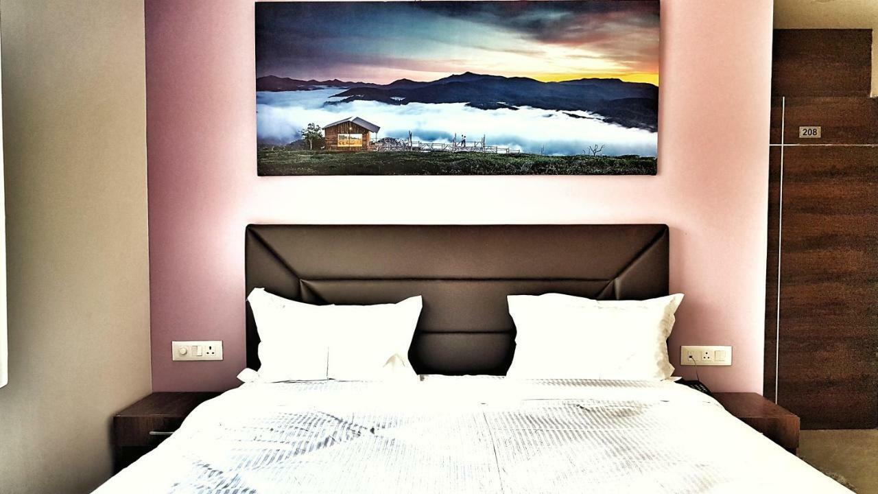 ניו דלהי Airport Hotel Delhi Aerocity, 15 Mins Yashobhoomi מראה חיצוני תמונה