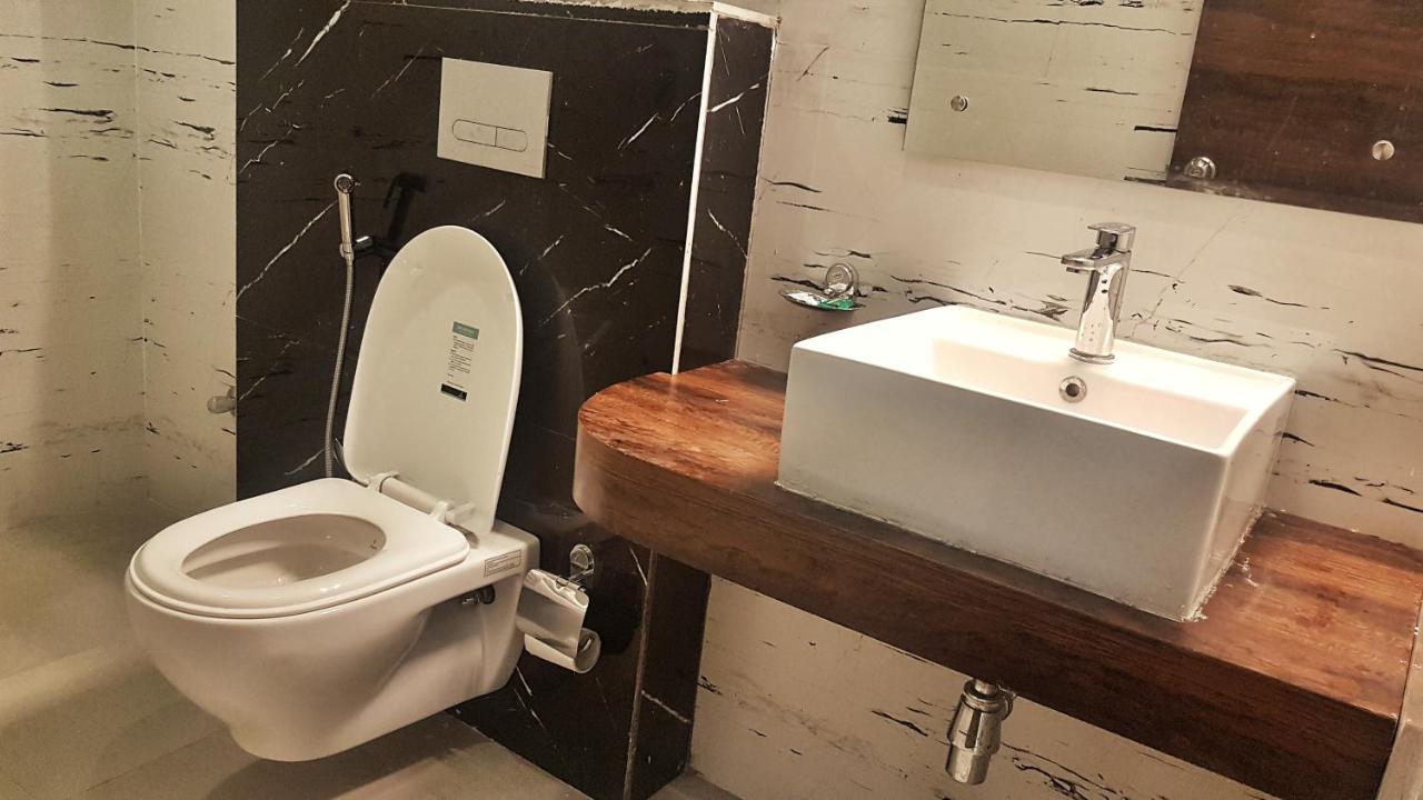 ניו דלהי Airport Hotel Delhi Aerocity, 15 Mins Yashobhoomi מראה חיצוני תמונה